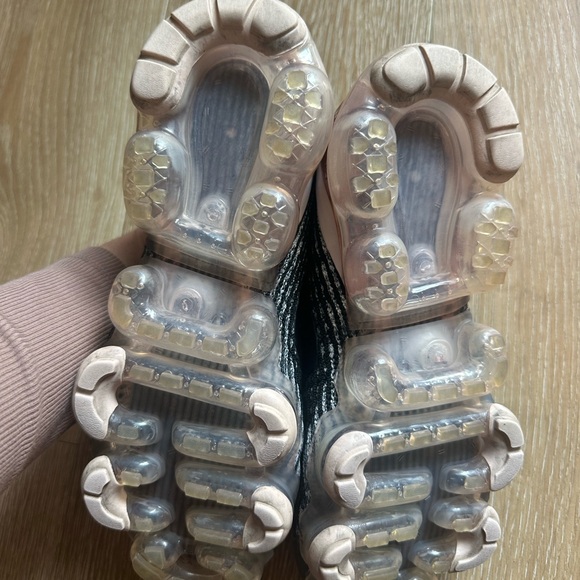 Nike Air VaporMax - Picture 3 of 7